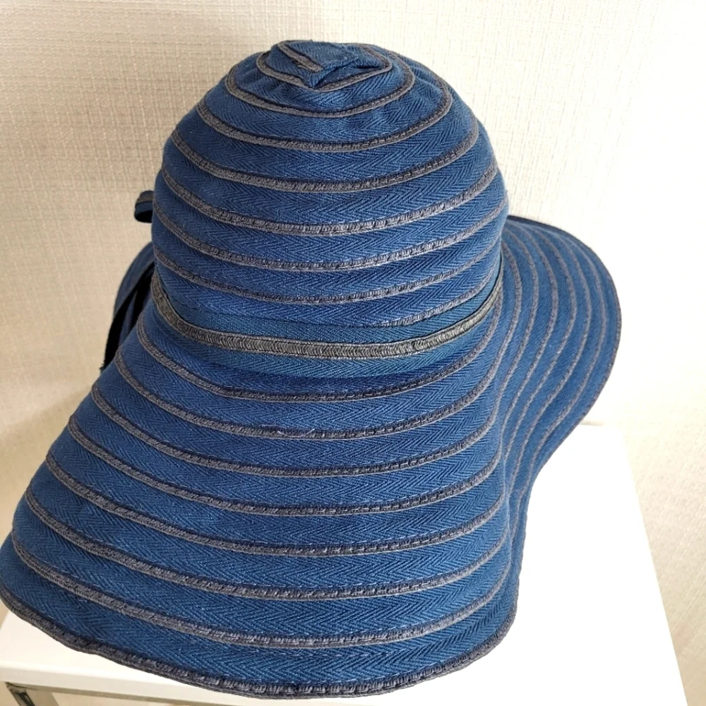 D&Y Blue Wide Brim Sun Hat